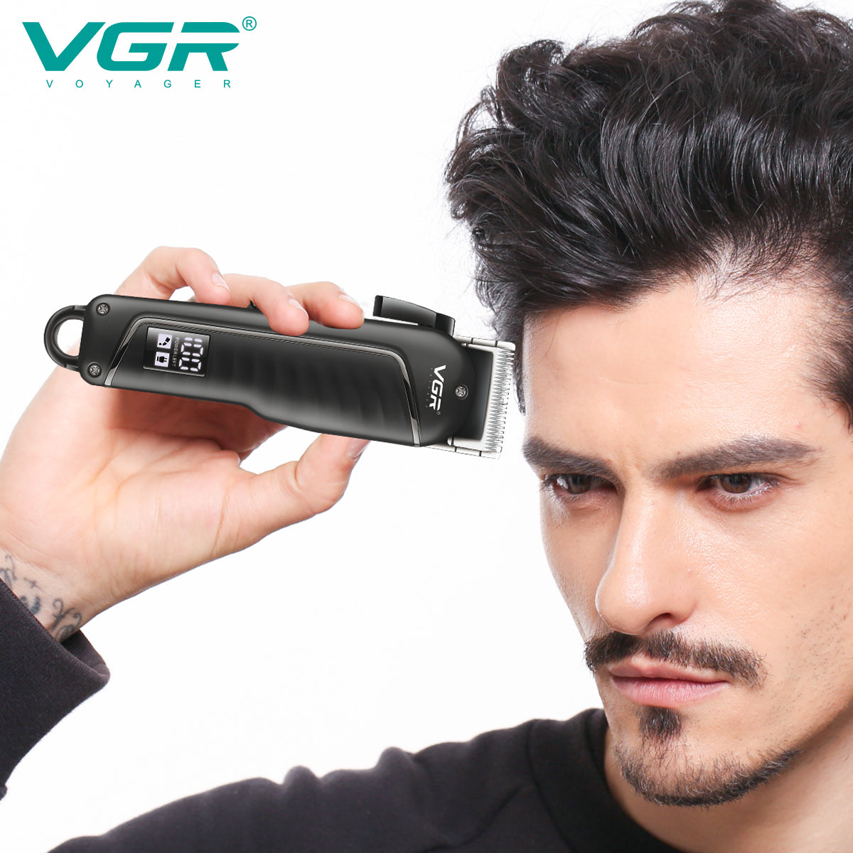 VGR barber‑grade hair trimmer and clipper V-683